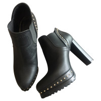 Mc Q Alexander Mc Queen Ankle boots in black
