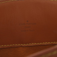 Louis Vuitton Umhängetasche aus Epileder