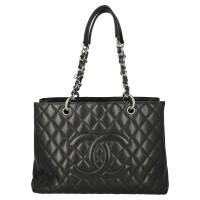 Chanel Shopping Tote Petit Leather in Black