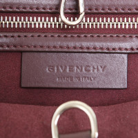 Givenchy Gli amanti dello shopping a Bordeaux