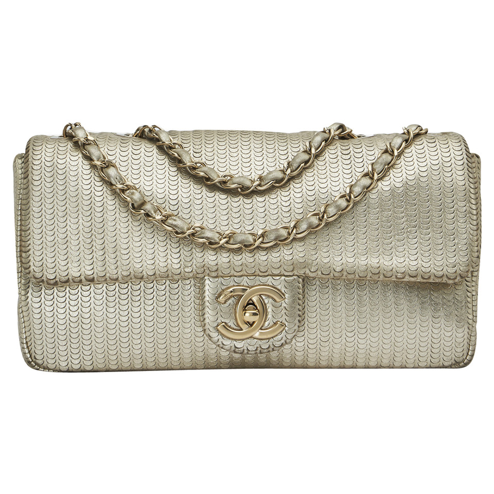 Chanel Timeless Classic Leer in Goud
