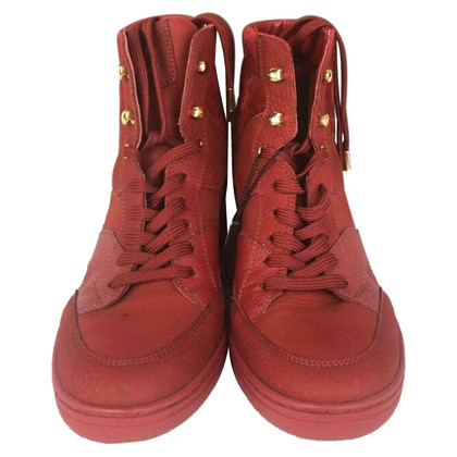 Louis Vuitton Trainers in Red