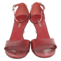 Prada Sandalen aus Leder in Rot