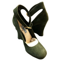 Prada Pumps/Peeptoes Suede in Green