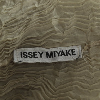 Issey Miyake Bovenkleding in Groen