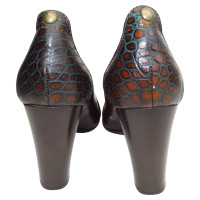 Coccinelle pumps in crocodile leather look