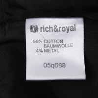 Rich & Royal Jupe en noir / gris