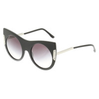 Stella McCartney Sunglasses in black