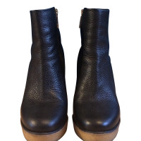 Hugo Boss Ankle Boots in Schwarz 