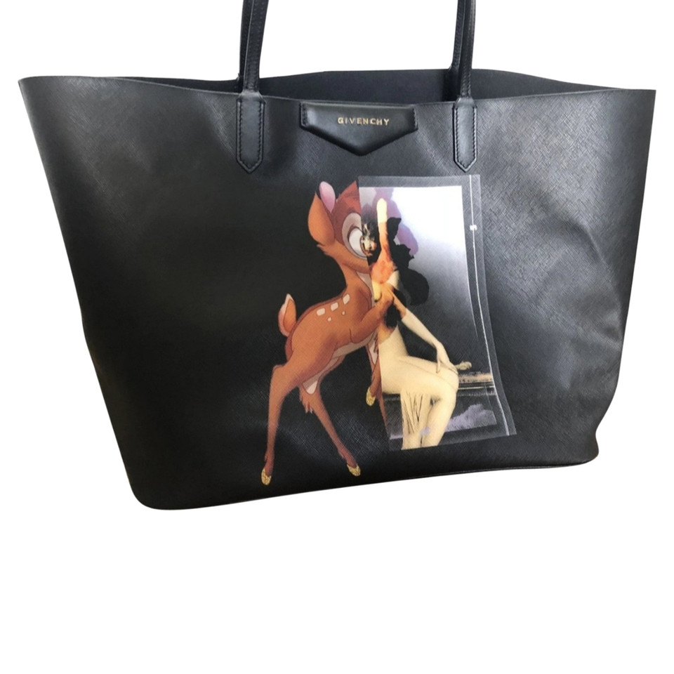 Givenchy Antigona Shopper aus Leder in Schwarz