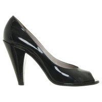 Marc Jacobs Patent leather of peep toes in black