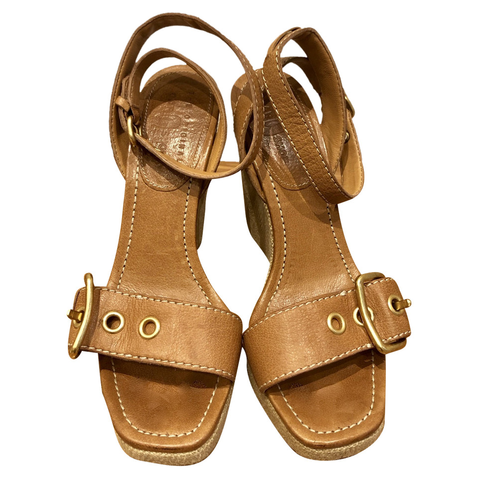 Car Shoe Sandals Leather in Brown