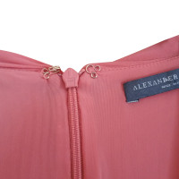 Alexander McQueen robe rose