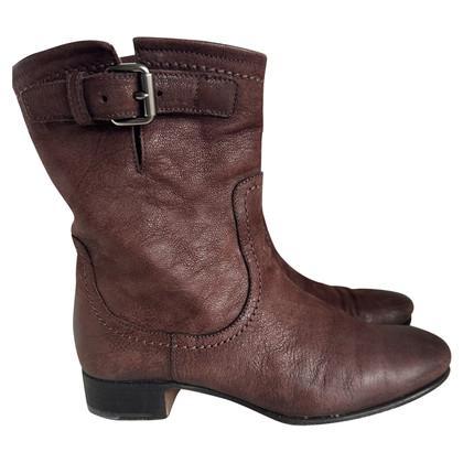 Prada Bottines en Cuir en Marron