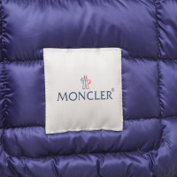 Moncler Gewatteerde jas in purple