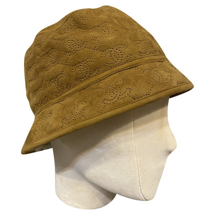Chanel Hut/Mütze aus Wildleder in Braun