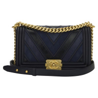 Chanel Boy Medium in Pelle in Blu