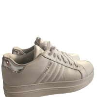 Prada Chaussures de sport en Cuir en Blanc