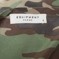 Equipment blouse en soie avec camouflage