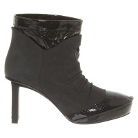 Marithé Et Francois Girbaud Ankle boots Leather in Black