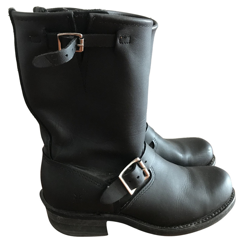 Frye Boots Leather in Black - Second 