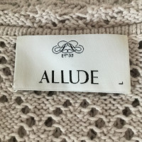 Allude pull-over