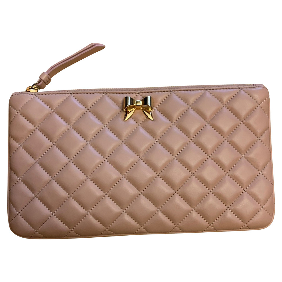 Moschino Cheap And Chic Clutch en Cuir en Rose/pink