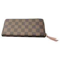 Louis Vuitton Tasje/Portemonnee Leer in Bruin