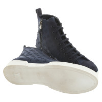 Louis Vuitton Trainers in Blue