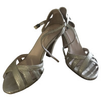 Lenora Sandalen aus Lackleder in Silbern