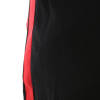 Gestuz trousers in black / red