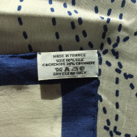 Hermès Carré of cashmere / silk