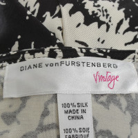 Diane Von Furstenberg Dress with flower pattern