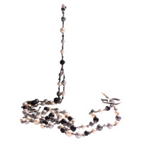 Chanel Collana di perle con logo in metallo chanel