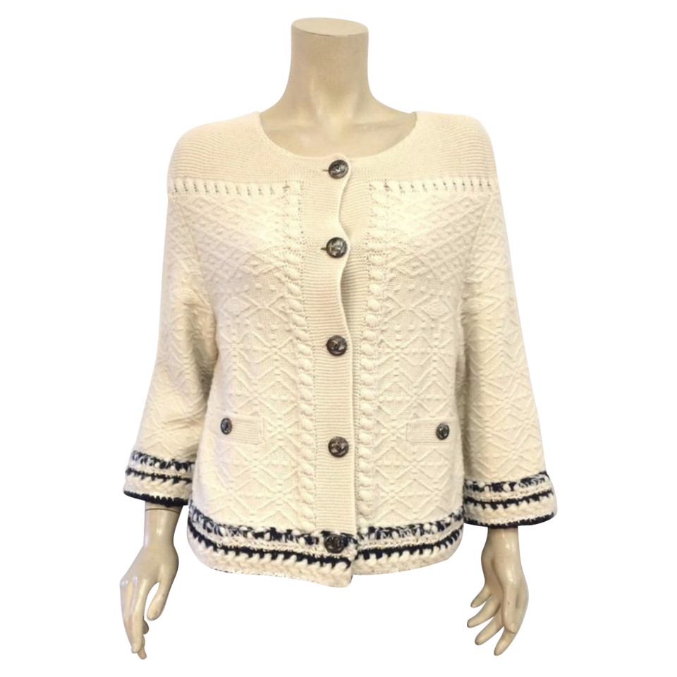 Chanel Knitwear Cashmere in Beige