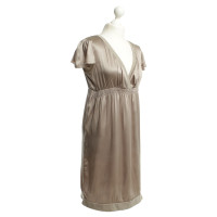Set Dress in Taupe