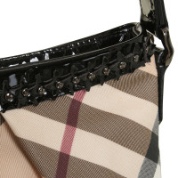 Burberry Schoudertas in de Nova check met sterren details