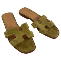 Hermès Sandals Leather in Green