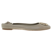 Tory Burch Ballerina's in Taupe