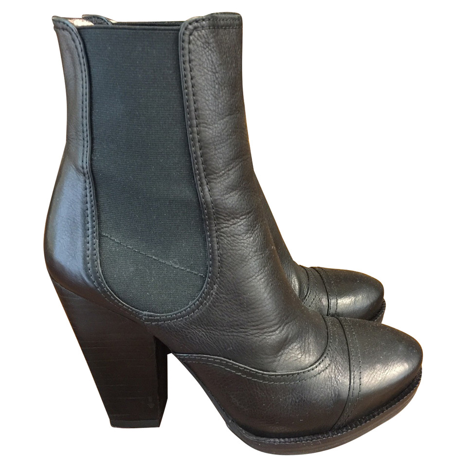 Pura Lopez Leather ankle boots