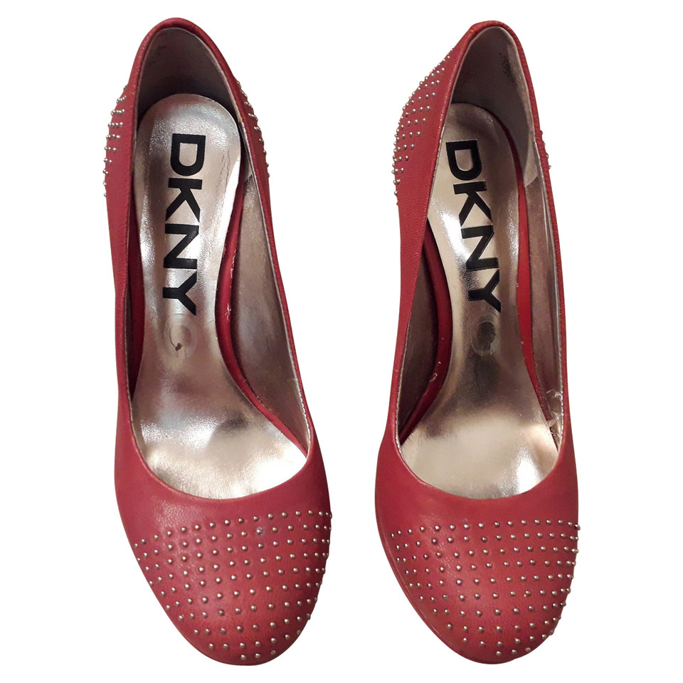 Dkny Pumps/Peeptoes Leather in Red