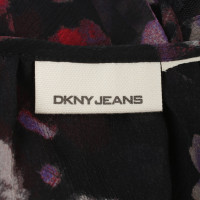 Dkny top with pattern