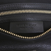 Givenchy "Pandora kleine Messenger Tas" in zwart