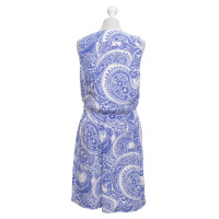 Reiss Kleid mit Muster in Blau