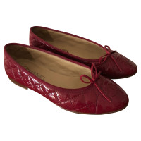Chanel Slippers/Ballerinas Patent leather in Red