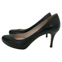 Miu Miu Pumps/Peeptoes en Cuir en Noir