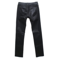 Closed trousers in black