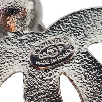 Chanel  Spilla con logo CC e pietre XL