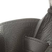 Hermès Birkin Bag 40 aus Leder in Schwarz