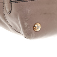 Tod's Handtas Leer in Taupe